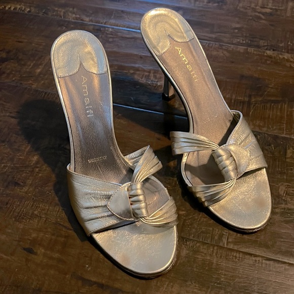 Amalfi Shoes - COPY - Amalfi Gold Slides